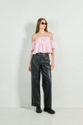 Blusa crop top unicolor con hombros descubiertos