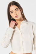 Blusa unicolor crop top con manga larga y cuello camisero