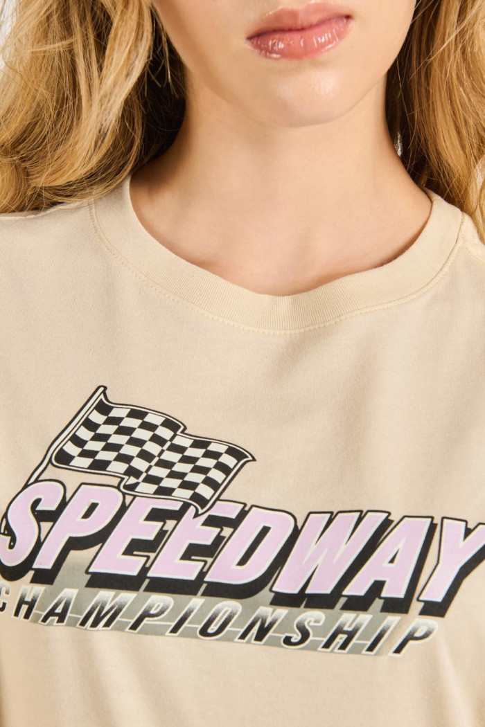 Camiseta oversize crop top unicolor con diseño racer