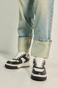 Jean balloon tiro alto azul claro con bota recta con doblez