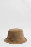 Gorro pescador café reversible con diseño de flores