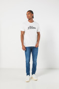 Camiseta manga corta crema con texto college delantero