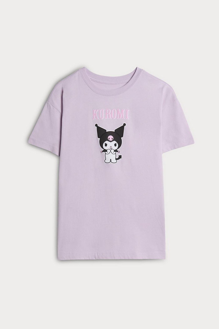 Camiseta lila oversize de Hello Kitty con manga corta