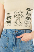Camiseta kaki en rib cuello redondo con arte de Animaniacs