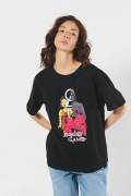 Camiseta de Squid Game negra con cuello redondo