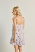 Vestido lila claro corto estampado con tiras y manga sisa