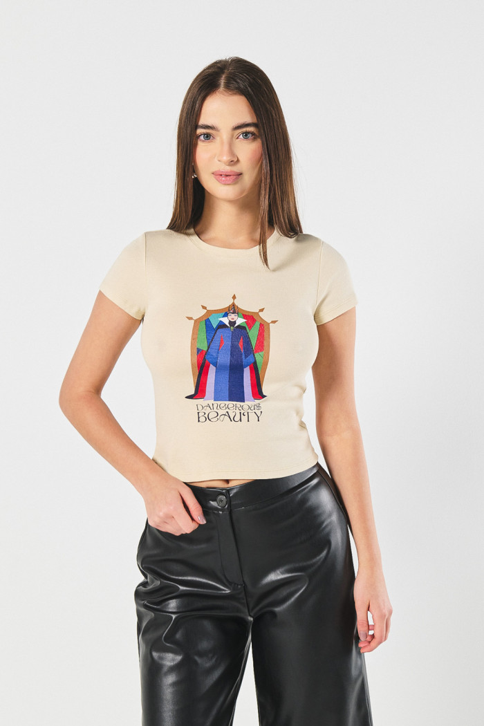 Camiseta kaki clara en rib manga corta de la Reina Malvada