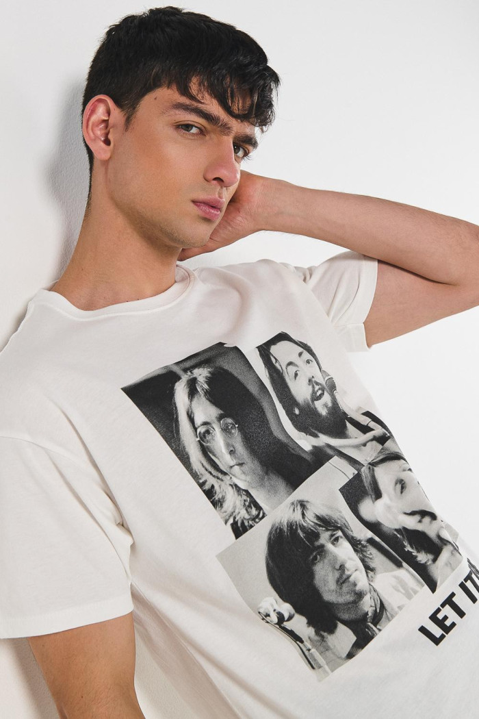 Camiseta manga corta crema con diseño de The Beatles