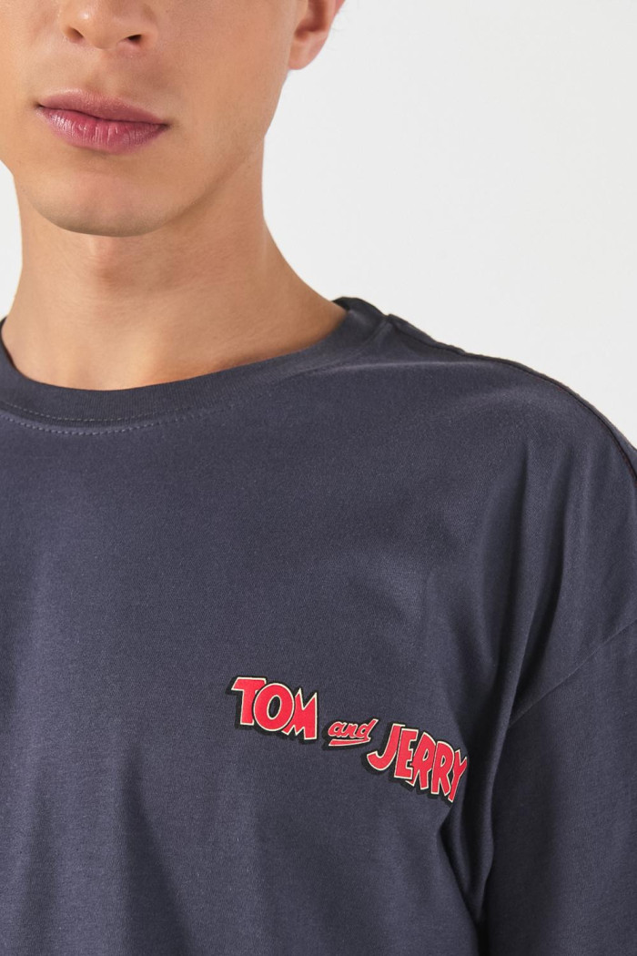 Camiseta de Tom y Jerry gris oversize manga corta