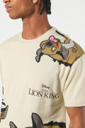 Camiseta cuello redondo kaki con arte del Rey León