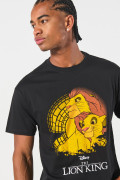 Camiseta negra manga corta con diseño del Rey León