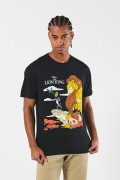 Camiseta negra cuello redondo con arte del Rey León