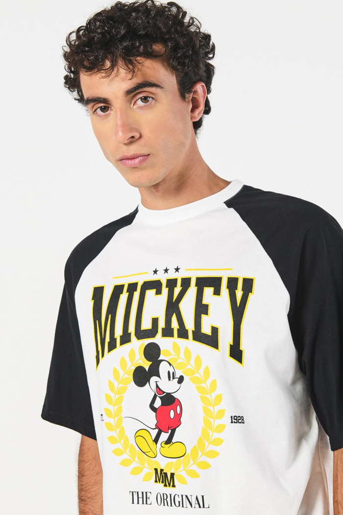 Camiseta oversize crema manga ranglan de Mickey