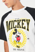 Camiseta oversize crema manga ranglan de Mickey
