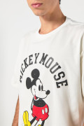 Camiseta crema oversize de Mickey con cuello redondo