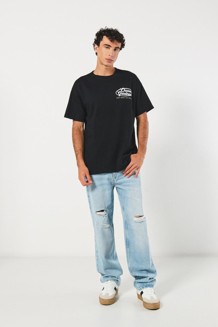 Camiseta college oversize negra con manga corta