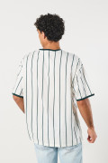 Camiseta a rayas crema oversize college con manga corta