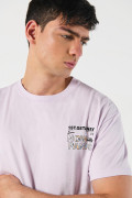 Camiseta unicolor manga corta con diseños futuristas