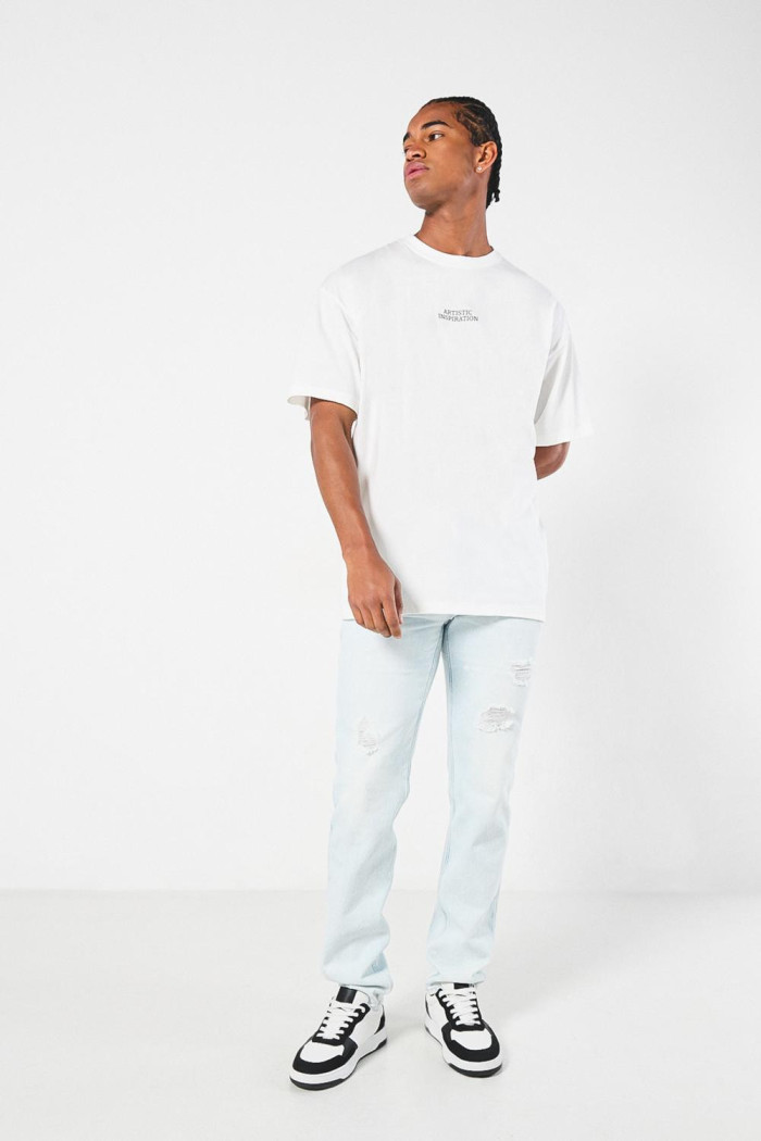 Camiseta oversize crema con motivo artístico y cuello redondo