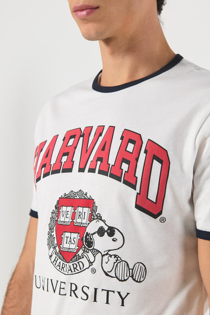 Camiseta de Snoopy & Harvard crema con manga corta