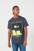 Camiseta gris de Rick and Morty con manga corta