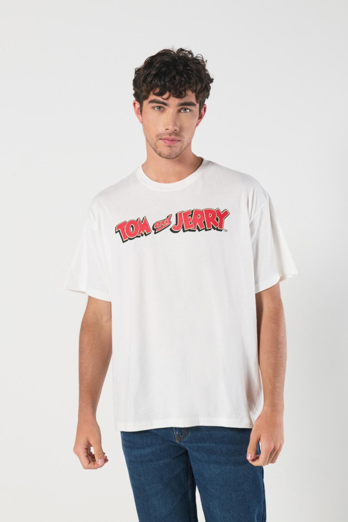 Camiseta de Tom y Jerry navideña crema oversize manga corta