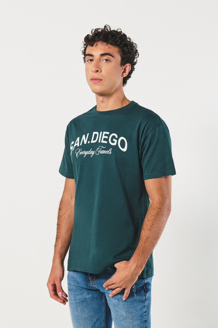 Camiseta verde oscura en algodón manga corta college