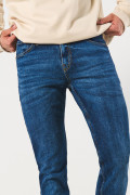Jean azul oscuro slim tiro bajo con ajuste ceñido