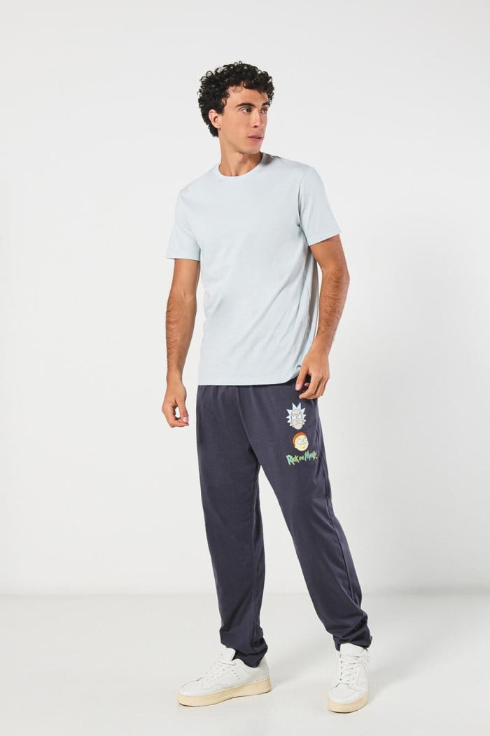 Pantalón gris intenso jogger con diseño de Rick and Morty