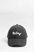 Cachucha negra beisbolera con diseños de Mickey