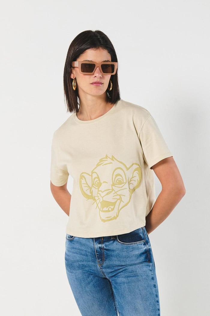 Camiseta kaki clara crop top con estampado del Rey León