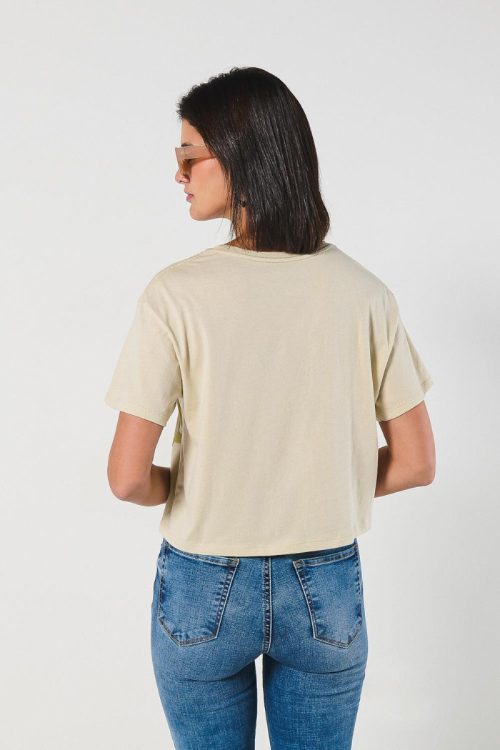 Camiseta kaki clara crop top con estampado del Rey León