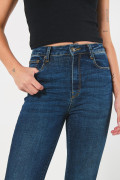 Jean tiro súper alto azul oscuro jegging con ajuste ceñido