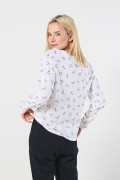 Camiseta manga larga crema con arte de Escandalosos