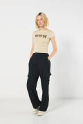 Camiseta en rib kaki manga corta con diseño de moños