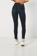 Jean azul jegging ajustado con tiro súper alto y bolsillos