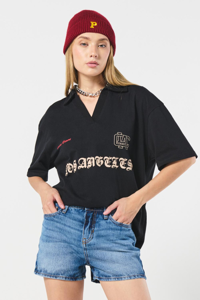 Short en jean azul con tiro alto y bolsillos funcionales