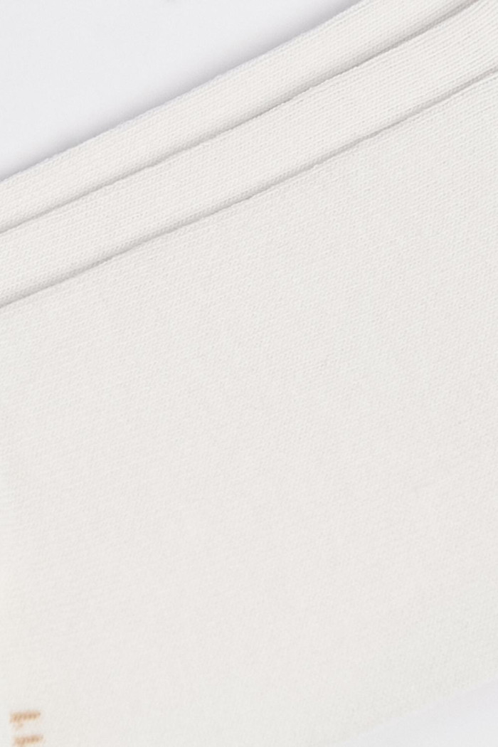 Paquete de medias X3 cortas blancas con texturas acanaladas