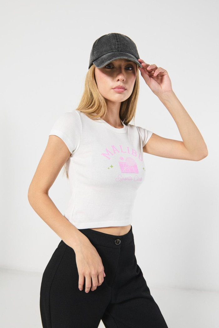 Camiseta en algodón crema manga corta con arte college