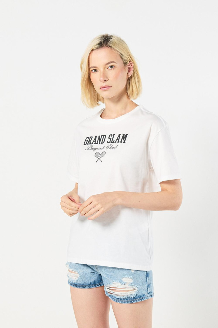 Camiseta college crema clara con manga corta