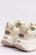 Tenis de plataforma cremas con cortes en contraste