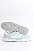 Tenis unicolores casuales con franjas laterales