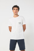 Camiseta college crema clara con cuello redondo y bolsillo