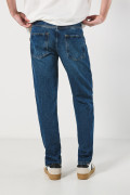 Jean tiro bajo 90´S azul oscuro con bota recta y cremallera