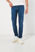 Jean ceñido tiro bajo slim azul oscuro con bolsillos