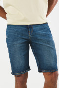 Bermuda slim tiro bajo azul oscura en jean con bolsillos