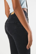 Jean push up gris oscuro tiro alto con pinzas de realce