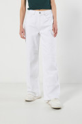 Jean palazzo blanco con bota ancha, tiro alto y bolsillos