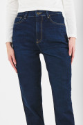 Jean mom bota recta azul intenso con tiro súper alto