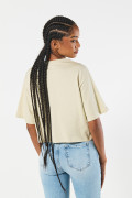 Camiseta crop top kaki oversize con cuello redondo